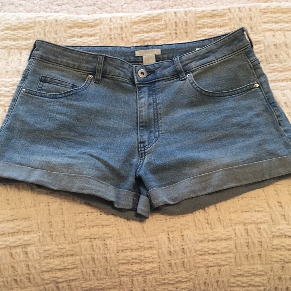 Lightwash Denim Shorts
